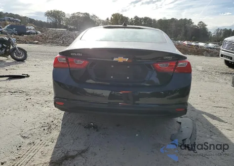 2018 Chevrolet Malibu Ls z USA, uszkodzony, nr VIN 1G1ZB5ST9JF291403